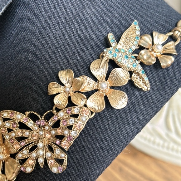 Statement Necklace? YES! - Picture 15 of 16